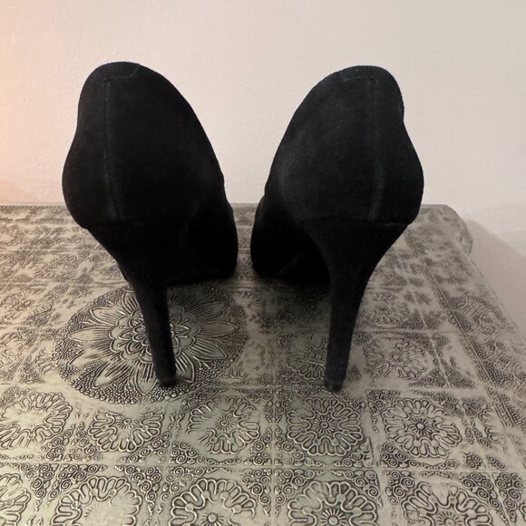Steve Madden Remmedy Black Suede Pumps - Picture 10 of 12
